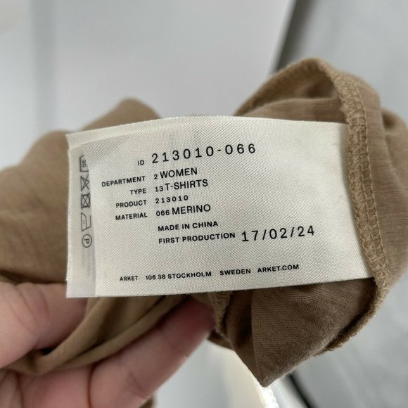 ARKET Merino Wool T Shirt Top Short Sleeve Beige Brown size Medium - Picture 9 of 11